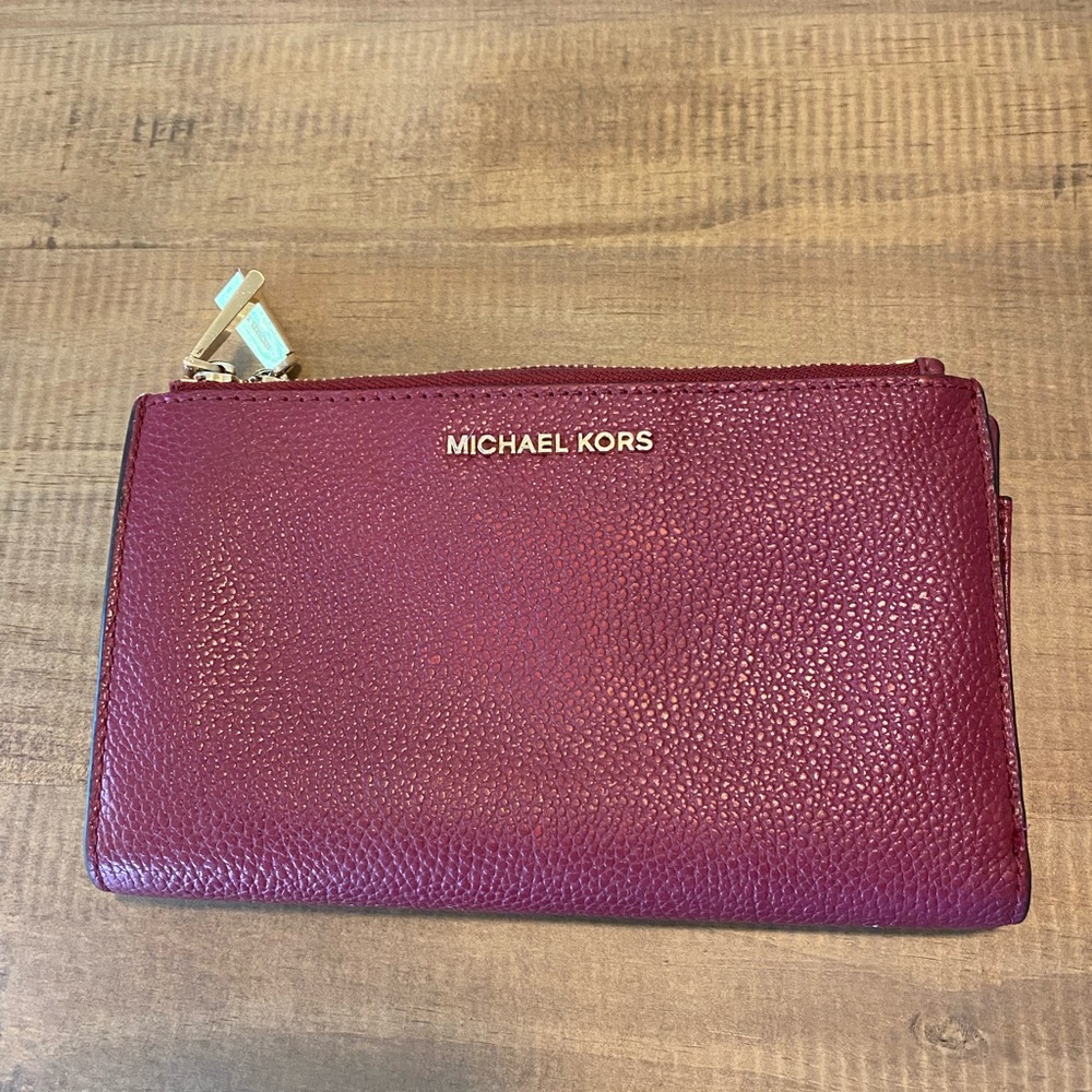 Large Michael Kors Wallet